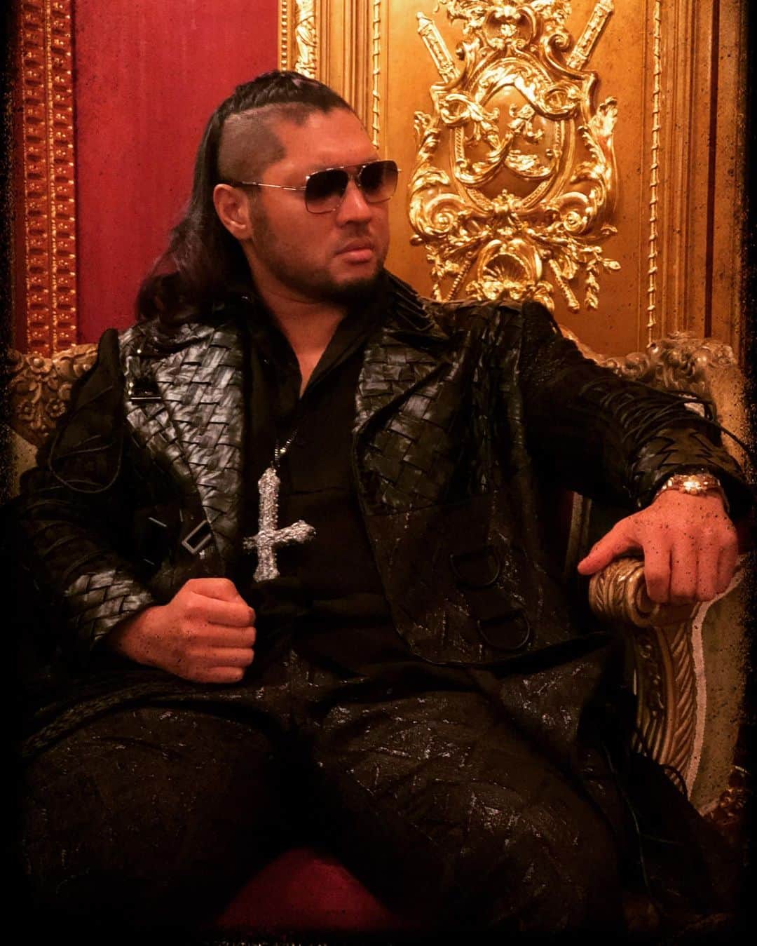 EVILのインスタグラム：「#evil  #everythingisevil  #kingofdarkness  #weeklyprowrestling」