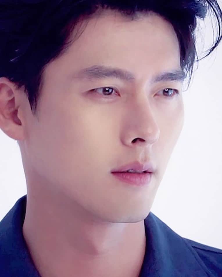 ヒョンビンのインスタグラム：「💙 —— #hyunbin #현빈 #ヒョンビン #玄彬」