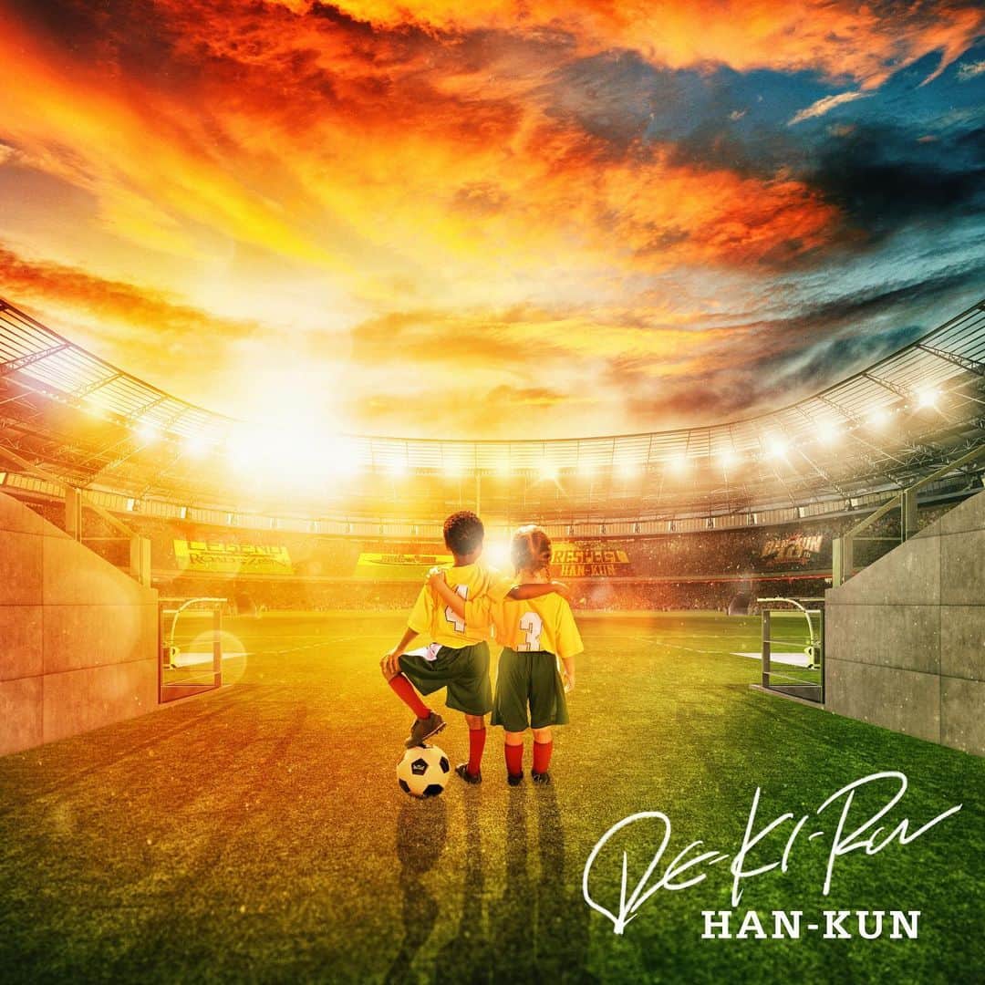 HAN-KUN Staffさんのインスタグラム写真 - (HAN-KUN StaffInstagram)「. 【HAN-KUN『DE-KI-RU』配信EPリリース＆MV公開！】 : “大丈夫 絶対に できる。” 今年初のリリースは今に生きる全ての人への応援歌！ : 『DE-KI-RU』2020年4月19日(日)に配信リリース決定！ : リード曲『DE-KI-RU』は困難にぶつかっても逃げず、諦めなければ道は開けるという思いが込められている。 もう１つの収録曲『BANG BANG』もHAN-KUNならではダンスビートが印象的な楽曲!! : ミュージックビデオにはおしゃれすぎる姉弟で話題、ミチの弟よしあきが出演！ : @voicemagicianjp #HAN_KUN #hankun #voicemagician #湘南乃風 @yooshiakiii」4月8日 0時02分 - hankun_staff