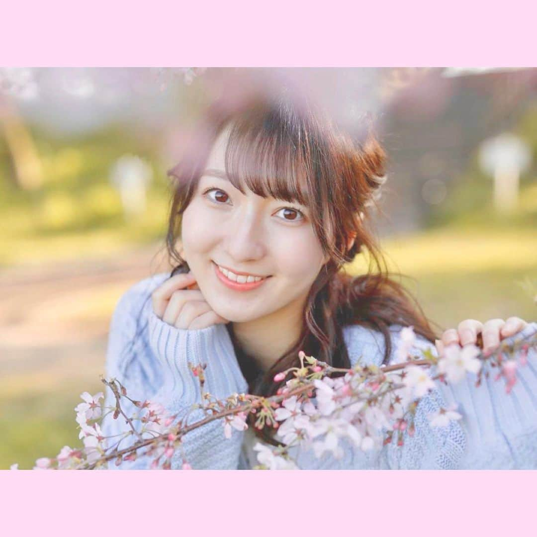 牧村一穂のインスタグラム：「載せたい写真がたくさんあるのでしばらく桜！🌸外で友達と会えないからこそ、テレビ電話が大活躍しますね🥺 . #ミスコン#被写体になります#撮影モデル#サロンモデル#撮影#サロンモデル募集#女子大生#看護学生#likeforlikes#instagood#桜#春#春休み#ヘアアレンジ#春メイク」