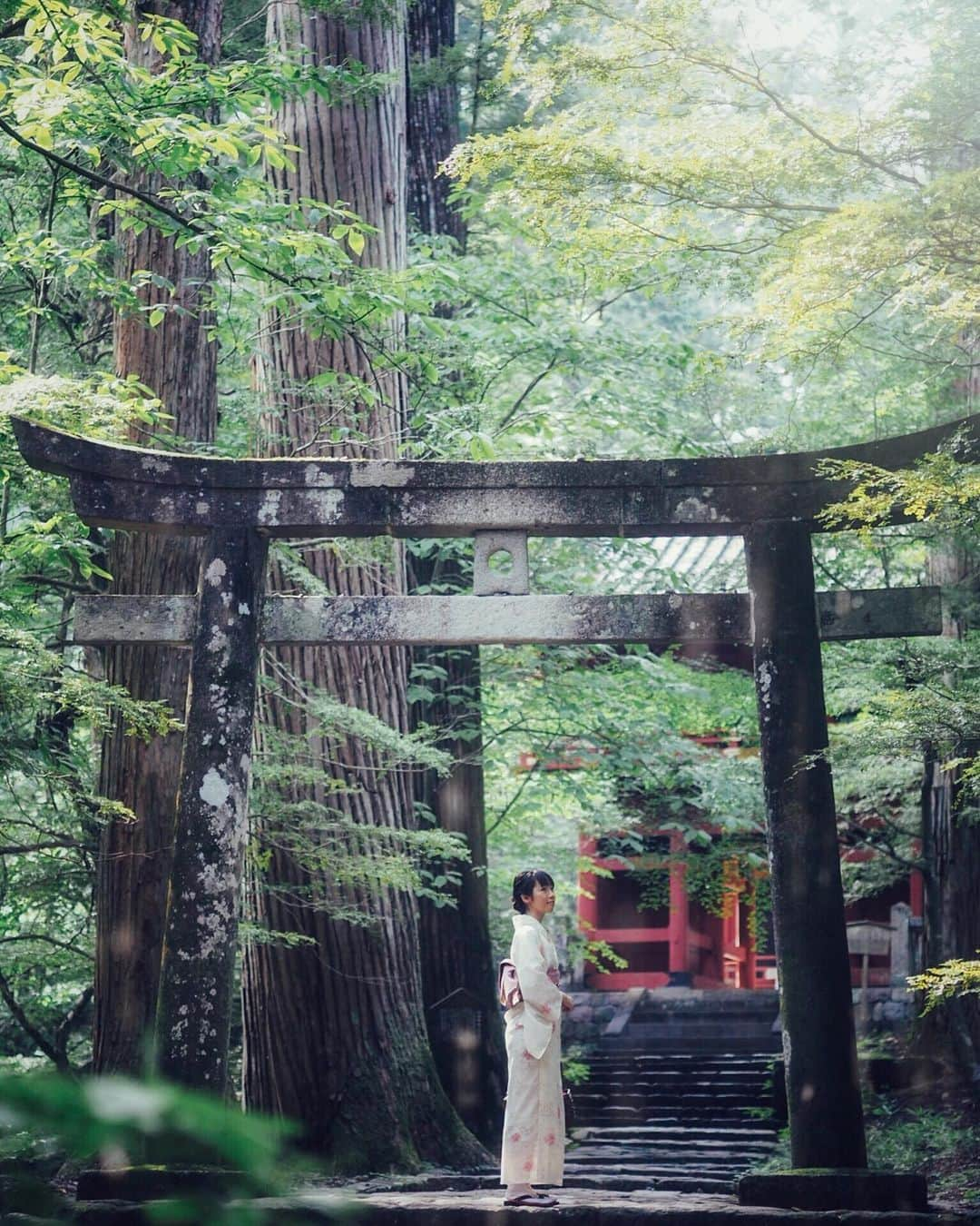 TOBU RAILWAY（東武鉄道）さんのインスタグラム写真 - (TOBU RAILWAY（東武鉄道）Instagram)「. . 🚩Nikko . . [Walk around Nikko in a Kimono!] . . Kimonos go well in Nikko, where many temples and shrines are in an old Japanese townscape. "Nikko Utakata" offers kimono rentals so that you can casually experience a day of wearing a kimono without having to bring anything.  We hope you will have wonderful memories in Nikko. https://www.luxe-nikko.com/ @utakata_kimono . . . . . #nikko #tochigi #kimono #nikkoutakata  #travelgram #tobujapantrip #discoverjapan #unknownjapan #jp_gallery #visitjapan #japan_of_insta #art_of_japan #instatravel #japan #instagood #travel_japan #exoloretheworld  #landscape #ig_japan #explorejapan #travelinjapan #beautifuldestinations #kimonofashion #takinooshrine #nikko_japan」4月8日 10時35分 - tobu_japan_trip