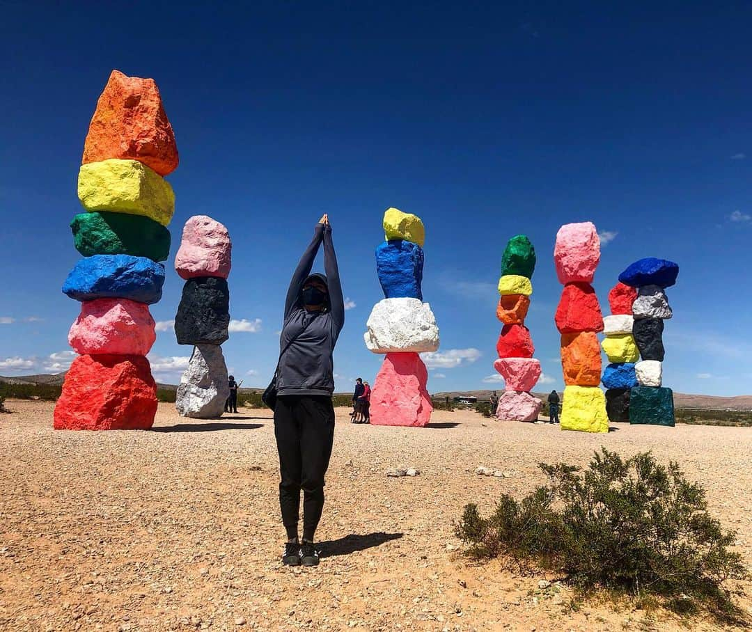 ダニエル・カングさんのインスタグラム写真 - (ダニエル・カングInstagram)「eight magic mountains ✔️」4月8日 2時13分 - daniellekang