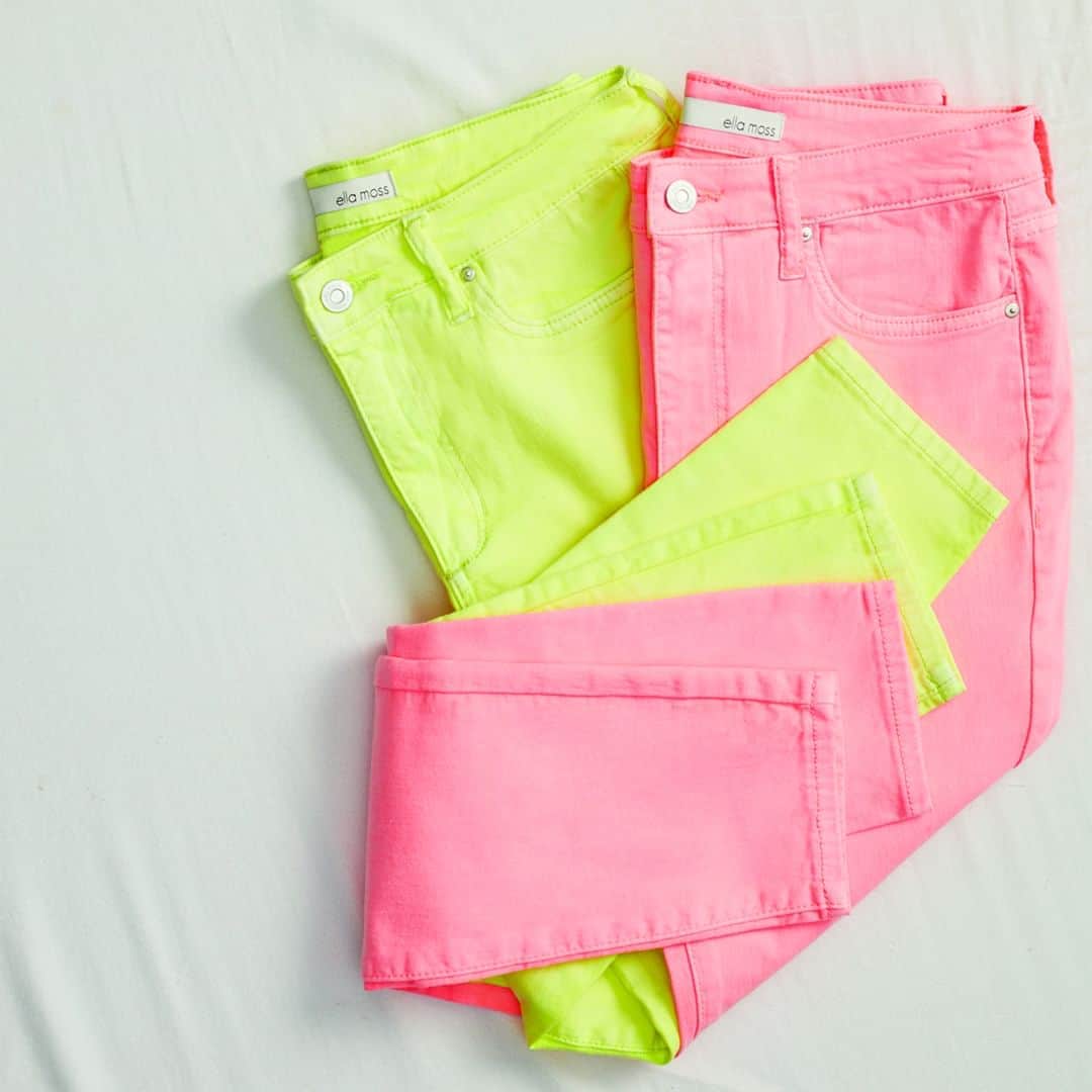 エラモスのインスタグラム：「Spring is looking BRIGHT in these highlighter hues.」