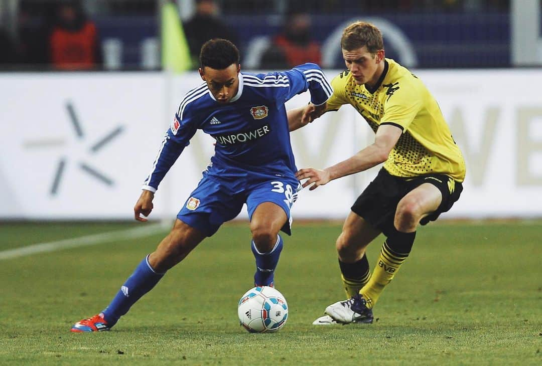 カリム・ベララビさんのインスタグラム写真 - (カリム・ベララビInstagram)「TBT 10 years ago / 20 / My first @championsleague ,  @bundesliga_en goal & my first game!」4月8日 3時18分 - karimbellarabi