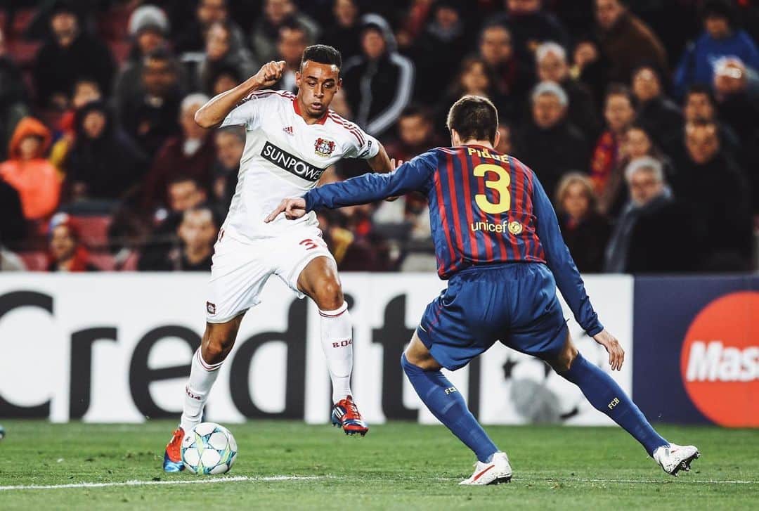 カリム・ベララビのインスタグラム：「TBT 10 years ago / 20 / My first @championsleague ,  @bundesliga_en goal & my first game!」
