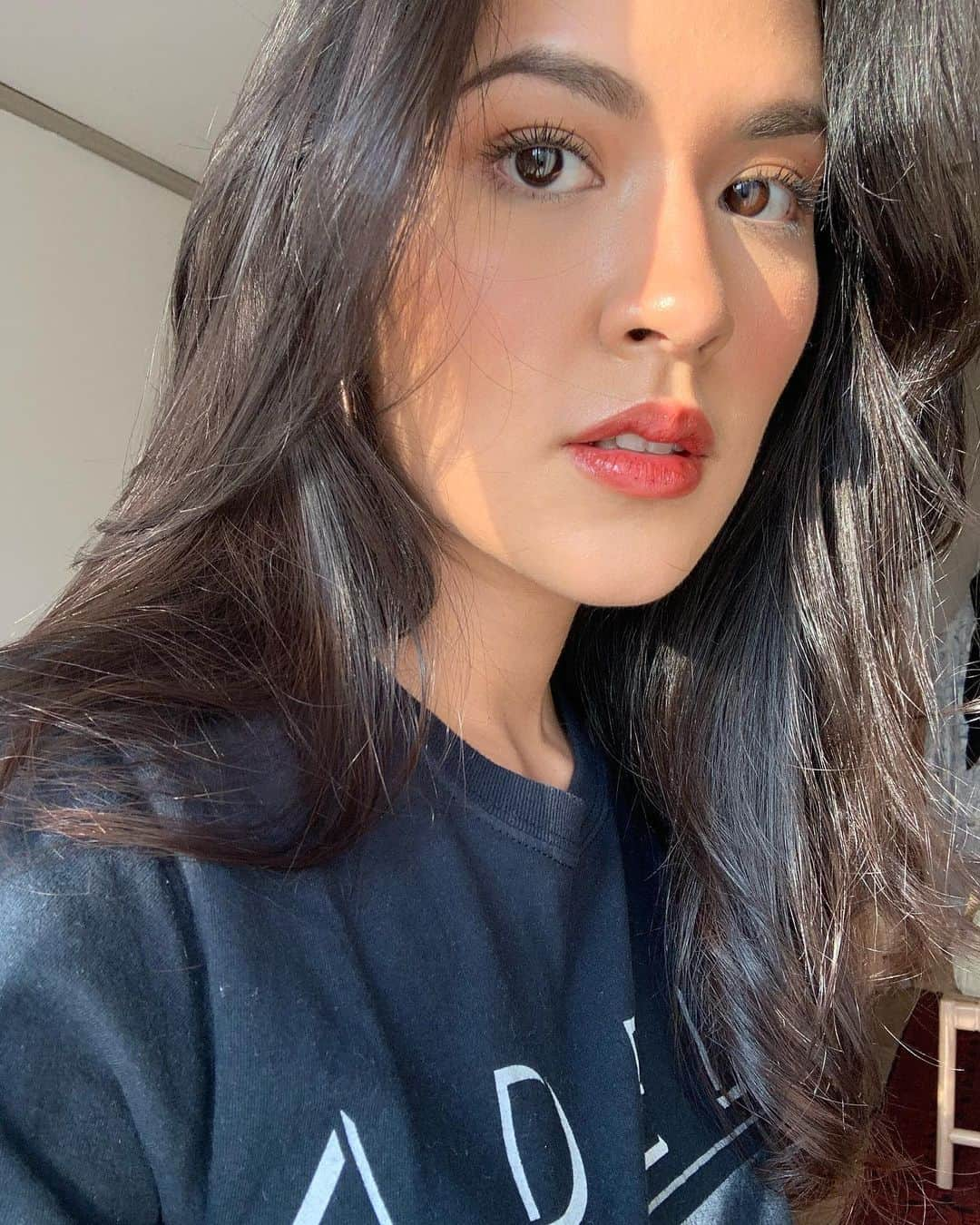 Raisa Andrianaさんのインスタグラム写真 - (Raisa AndrianaInstagram)「Ini hari apa ya?」4月8日 20時29分 - raisa6690