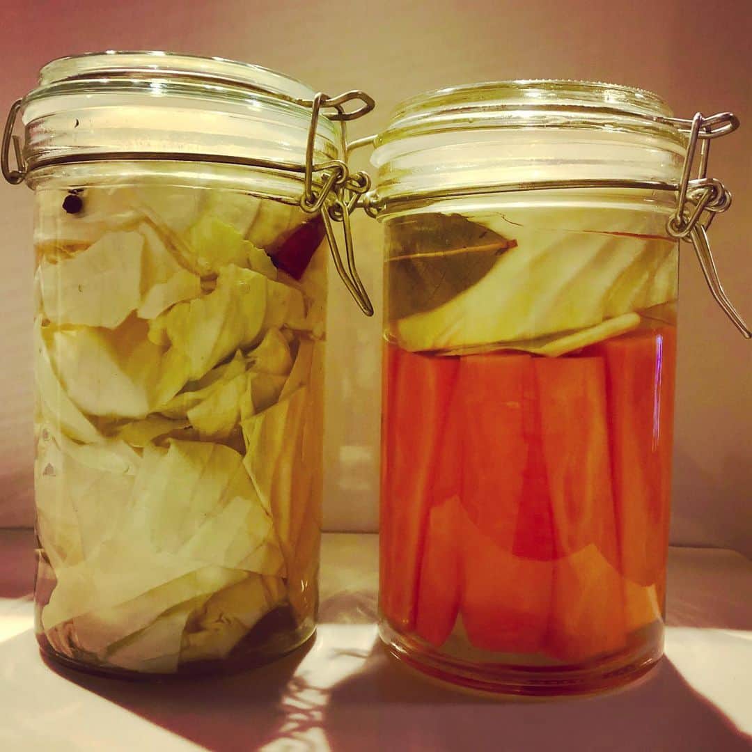 若月佑美さんのインスタグラム写真 - (若月佑美Instagram)「. . pickles . . #瓶詰め  #part2 #酢漬け #クエン酸 #ビタミン #手作り」4月8日 11時29分 - yumi_wakatsuki_official