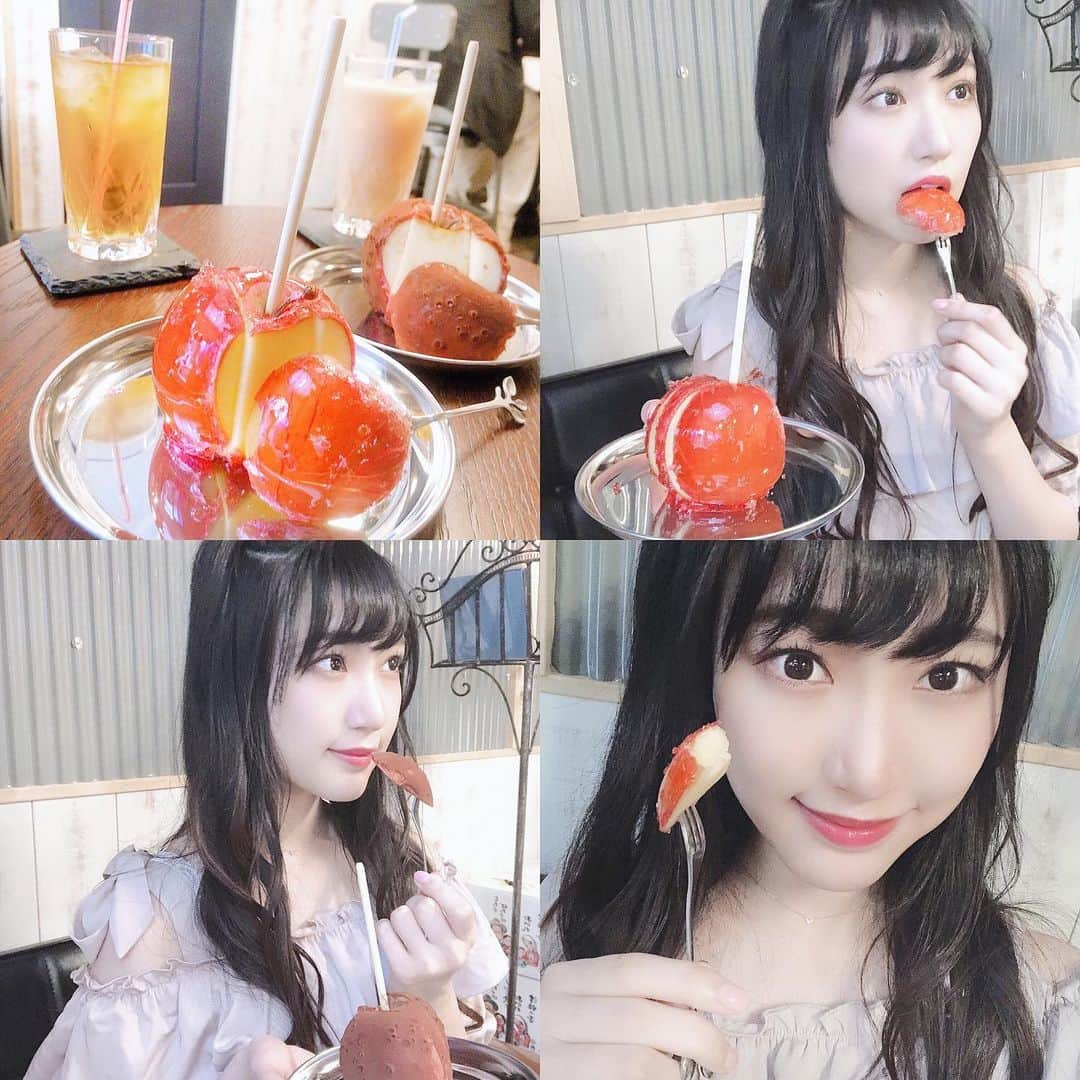 原かれんさんのインスタグラム写真 - (原かれんInstagram)「᯽ りんご飴🍎 . . 過去pic 見てたらまたまたりんご飴 . きらきら宝石みたいなりんご飴🍎 . 実はこの日店内限定の ショコラを食べた 真っ黒なりんごにドキッとしたけど パリパリのコーティングの上に チョコパウダー . なんとも不思議な味わいがハマる . . けどねー 一つ注意！ かじったらおしゃべり禁物！ . 歯が真っ黒で爆笑 . →爆笑の鼻息でチョコパウダーが飛び散って お洋服が真っ黒　笑 . . 大好きすぎて何度も通ってしまう . . ❥﻿プレーン ❥﻿店内限定 ショコラ . . ただ本当にわかりにくい場所にあるから 探して辿り着いた時は美味しさも増し増しかも ぜひ♡♡♡ . . 𖧷 pommeliminalosaka 𖧷 . . #中崎町カフェ #pommeliminalosaka #pommeliminal #ポムリミナル大阪  #ポムリミナル #りんご飴 #りんご飴専門店  #原かれん #かれんたん #nmb48  #selfie #예쁜카페  #散歩 #大阪カフェ #kawaii #ピンク加工  #映え #오사카 #오사카카페 #귀여워  #instagood #スイーツ巡り #sweets #apple #사과 #店内限定 #ぴろぴろカフェ巡り #原ぺこかれんたん」4月8日 12時05分 - karen_hara315