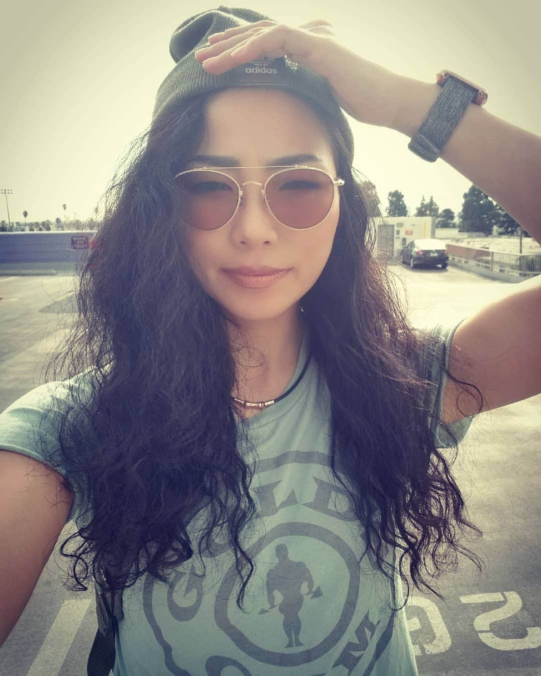 永吉令奈のインスタグラム：「時間が経てばいつか終わると願うだけじゃなく、  終息に向かうべく、責任を強く持って行動するとき。  家族や身内だけじゃなく無条件で世界中の全ての人を思いやるとき。  人類が試されてるとき。  自分が試されてるとき！」