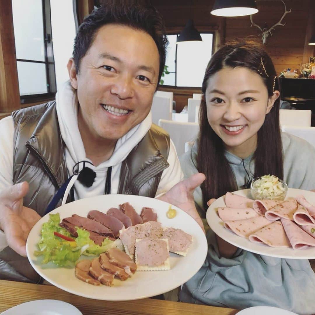 常盤よしこのインスタグラム：「今夜の週刊山崎くんは 安くて新鮮な熊本の直営店グルメ特集🌸 おうち時間が増えてる今日この頃。 テイクアウトの情報もありますょ♫  #rkkテレビ #週刊山崎くん  #熊本グルメ #直営店グルメ  #直営店  #安くて新鮮で美味しい  #早く終息しますように」