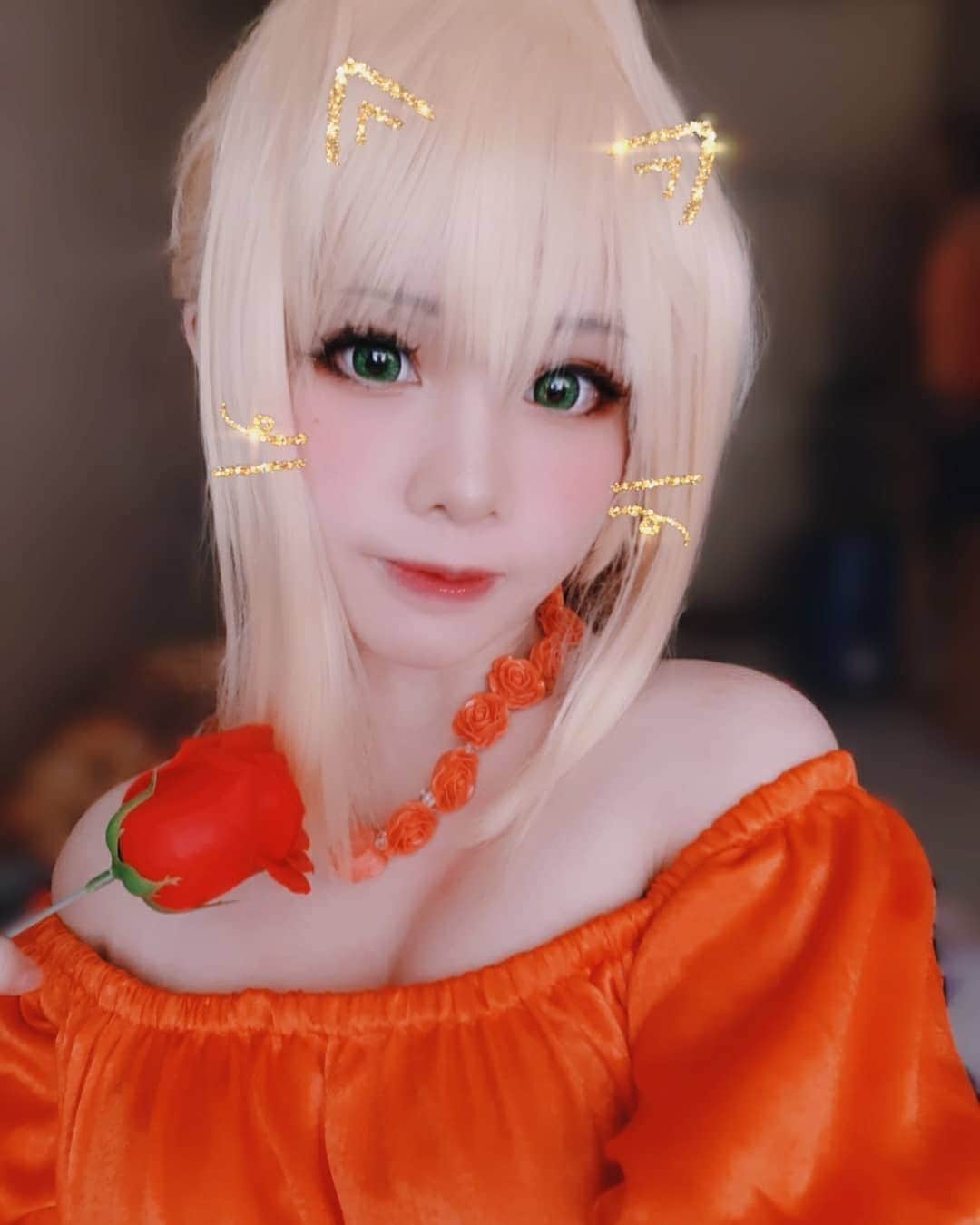 Haruka Ayaneのインスタグラム：「🌹🌹🌹✨✨ . . . . .  #neroclaudiuscosplay #neroclaudius #fateextella #fateextra #fgo #fategrandorder #fgocosplay #cosplay #cosplaygirls #cosplayers #kawaii #instacosplay #makeupoftheday #animecosplay #cosplaygirl」