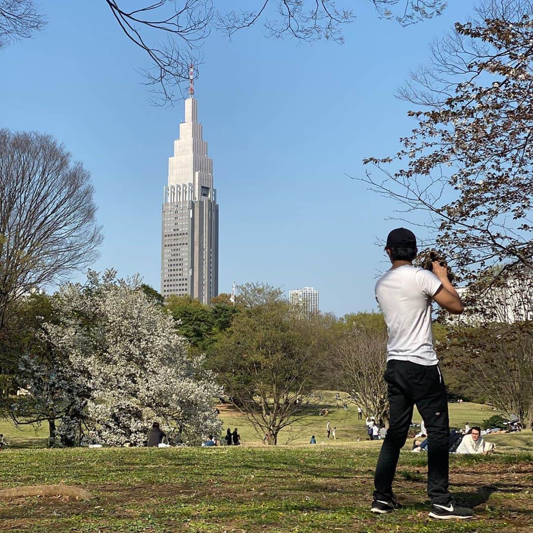 神田穣さんのインスタグラム写真 - (神田穣Instagram)「携帯のデータ整理してたら出てきた去年の今日の写真。 早くコロナが落ち着くことを願うばかりです…🙏　久しぶりにキャッチボールしたいですね⚾️」4月8日 17時30分 - joekanda0722