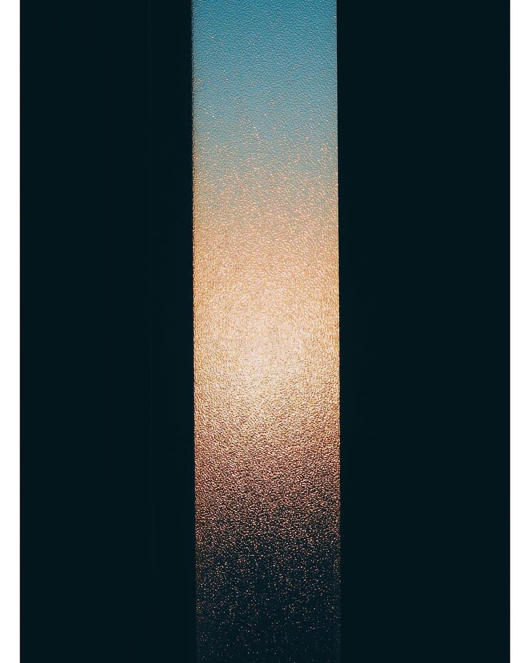 花楓さんのインスタグラム写真 - (花楓Instagram)「夕陽、好きな色だ。  2020.4.8天秤座満月🌕 夜眺めて祈ろう。  #スーパームーン」4月8日 18時22分 - _caede_