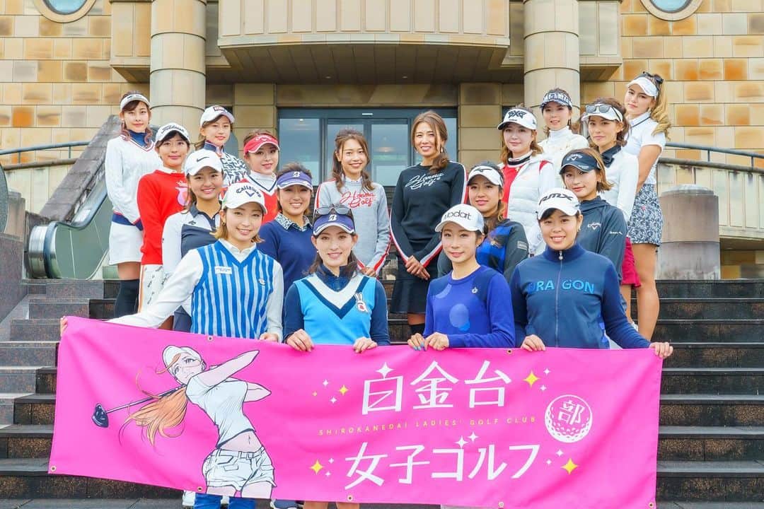 のインスタグラム：「【告知】  いよいよ今夜27:00から白金台女子ゴルフ部がカンテレで放送されます！  ボクは解説、ナレーションとして出演させて頂きました！🎙 一戦一戦最後まで白熱した展開は見応えが凄いです🔥  お楽しみに‼️ また放送終了後には見逃し配信されます！ 配信先はこちら U-NEXT Amazonプライム・ビデオ TSUTAYA TV ビデオマーケット FOD JCOMオンデマンド/ビデオパス/milplus ひかりTV Google Play RakutenTV VIDEX DMM GYAO！ストア」