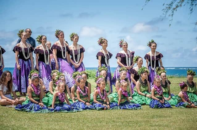 青山美郷さんのインスタグラム写真 - (青山美郷Instagram)「・ Just this time last year.  #kauai#hawaii#hula#motherearth」4月8日 18時58分 - aoyama_misato