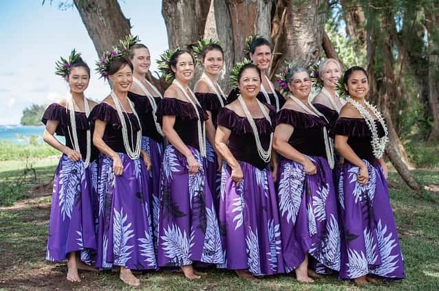 青山美郷のインスタグラム：「・ Just this time last year.  #kauai#hawaii#hula#motherearth」