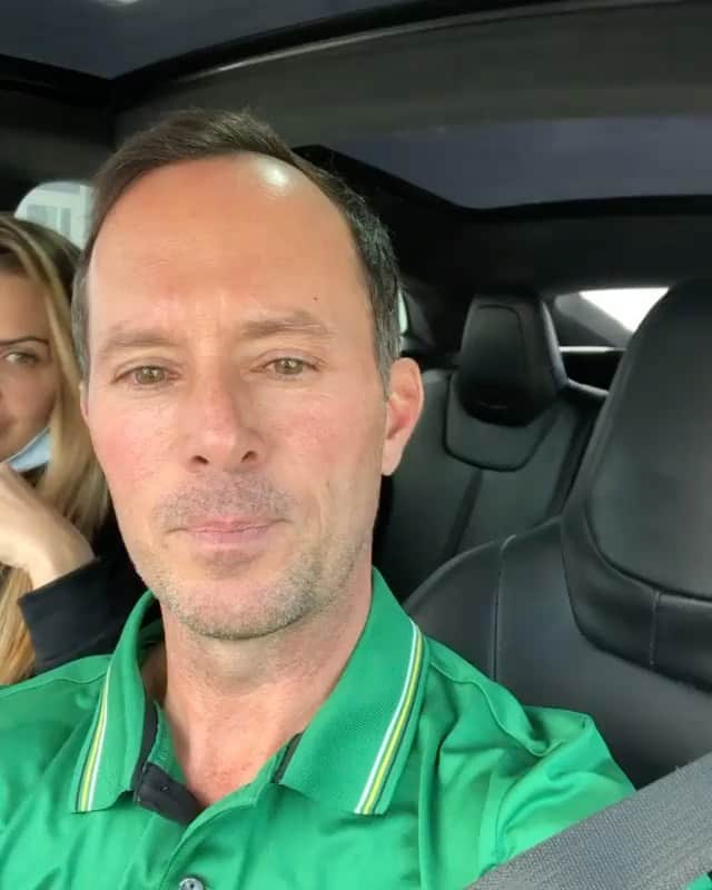 ミッチェル・マネーのインスタグラム：「Repost from @mweirsy • Great news today! I took Michelle lunch from Chick-fil-a in honor of Brielle! It’s her favorite! She’s making huge progress today and starting to try to open her eyes and move! Go Brie!」