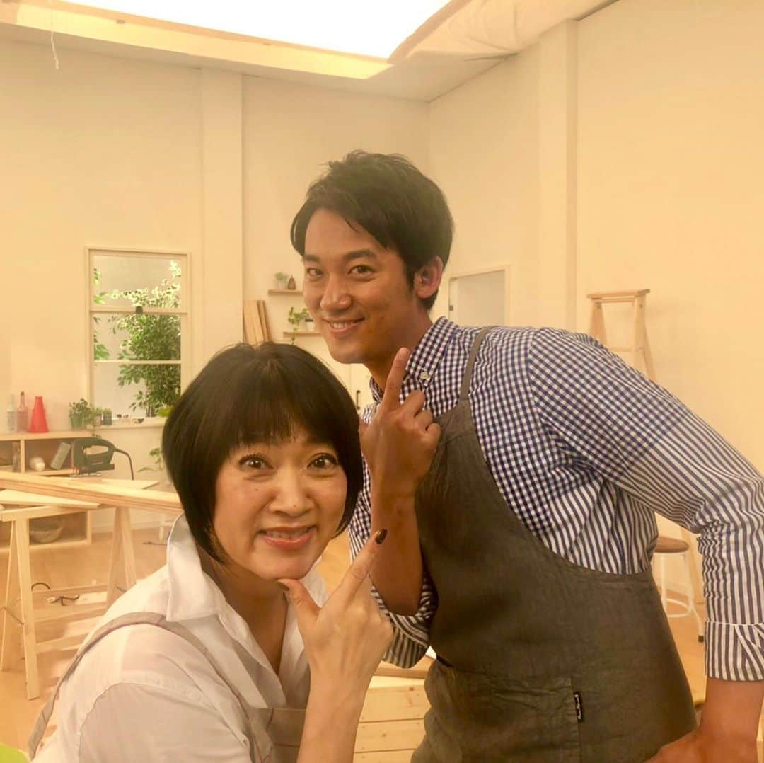 福本義久さんのインスタグラム写真 - (福本義久Instagram)「【明るい散歩今日がラスト】  とにかく明るい安村さんから引き継いで2年、200店以上のお店をアポなし取材。協力してくださった方々に感謝です🙇‍♂️ 来週から火曜日に、そして名前とテイストも変わりますが石井さんとのコンビは変わりません😊  石井さんと千堂さん、ディレクター3人(のちに2人)と技術チームで作ってきた明るい散歩、来週からはさらにパワーアップします！！ 今後もよろしくお願い致します！  #みんテレ #明るい散歩 #街ブラ #ラスト #とにかく明るい安村 さん #続木アナ #石井雅子 さん #千堂あきほ さん #心残りはシンガポール #UHB #アナウンサー #福本義久」4月8日 21時07分 - uhb_fukumoto