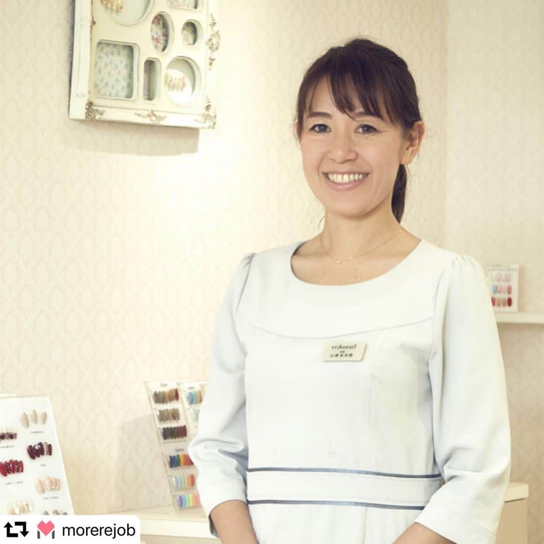 黒崎えり子さんのインスタグラム写真 - (黒崎えり子Instagram)「美容業界の応援メディア　モアリジョブにてご取材いただいた記事がアップされました✨ #repost @morerejob ・・・ 【SNSで売り上げUP】ネイル写真に季節感を演出して目新しさをプラス！【erikonail GINZA 山浦あゆ美さん】#1 @erikonail @erikonail_ginza @ayukoro 「お客様に喜んでいただける投稿をしたい」「フォロワー数を1万超えするテクニックを知りたい」と悩むネイリストの方も多いのでは。そこでフォロワー数が3万人を超えたネイルサロンerikonail GINZAの山浦あゆ美さんにInstagramの活用テクニックを伺いました。 ※記事は @morerejobのプロフィール欄のリンク先からチェックできます。  #ネイリスト#美容師#美容師アシスタント#スタイリスト#美容師スタイリスト#美容学生#美容学校生#就職#転職#求人サイト#リジョブ#morerejob#美容院#サロン内装#sns活用#テクニック#Instagram#ミラーレス一眼レフ#カメラ#集客#ネイル#ネイルアート#ネイルデザイン#erikonail#erikonailginza#山浦あゆ美」4月8日 23時03分 - erikonail