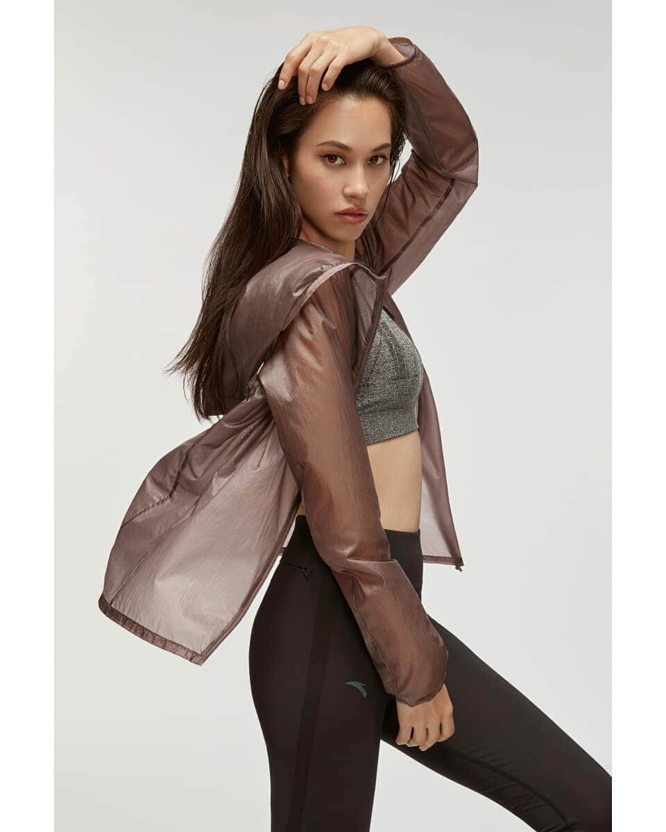 Kiko Mizuhara Fanstagramさんのインスタグラム写真 - (Kiko Mizuhara FanstagramInstagram)「@antasportsofficial Campaign❤ Photography @johntods  Styling @masakoogura Hair&makeup @harukadebeau #antasports  #水原希子 #kikomizuhara」4月9日 0時38分 - k_i_k_o_x_