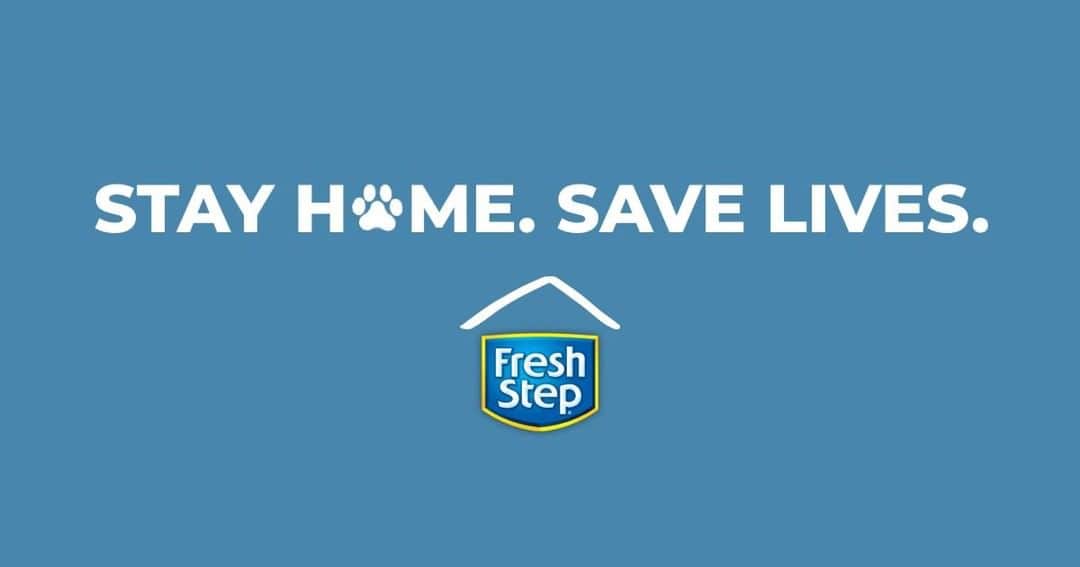 Fresh Stepのインスタグラム：「In times like these, it is more important than ever that we all come together and make a difference. Fresh Step is proud to join the #StayHome initiative uniting our entire industry to encourage everyone to stay home where possible to help slow the spread of COVID-19. Together we can save lives. #AloneTogether 🏠❤️」