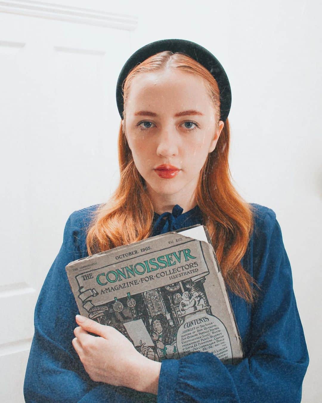 ベッキー・クルーエルのインスタグラム：「the connoisseur magazine, illustrated, 1905, 115 years old. ⁣ ⁣ this title was an exciting find from my recent online order from @worldofbooksltd . I had never come across it before, but it’s a very thick magazine dedicated to sharing information and sourcing of antiques. It’s mainly advertisements which are beautiful to look at, but there’s also multiple thick cardboard printed colour plates of various art and photography, which is so beautiful to see. ⁣ ⁣ I’ve had a few people ask if these items are facsimile or original - I have no reason to believe they are copies. I think you would be surprised at early printing techniques and quality! I feel lucky to be a custodian of all of my antique ephemera - if this magazine has existed for 115 years in such beautiful condition, I will do my best to maintain it for the next hundred years as well. ⁣ ⁣ It was so strange reading so many advertisements of antique shops based across london that must no longer be there. I almost want to visit their old addresses and see if any of the stores are still there.」