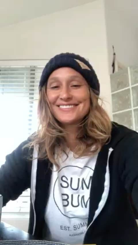 のインスタグラム：「Birthday babe ✨ Kassia Meador @kassiasurf reading The Cathar Creed of 1244 AD adopted by @grandmotherflordemayo and Temple of The Golden Child in December 2012」