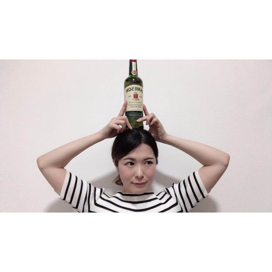 福咲れんのインスタグラム：「ただののんべー . . .  #jameson #jamesonwhiskey #whiskey #ウイスキー #ジェムソン #お酒好きな人と繋がりたい #お酒好き女子 #アイリッシュウイスキー #ウイスキーがお好きでしょ #ウイスキー女子 #家飲み #自粛生活」