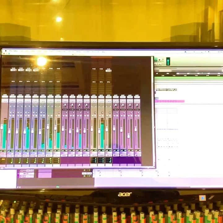 滴草由実のインスタグラム：「#stayhome #makemusic #音楽を力に」