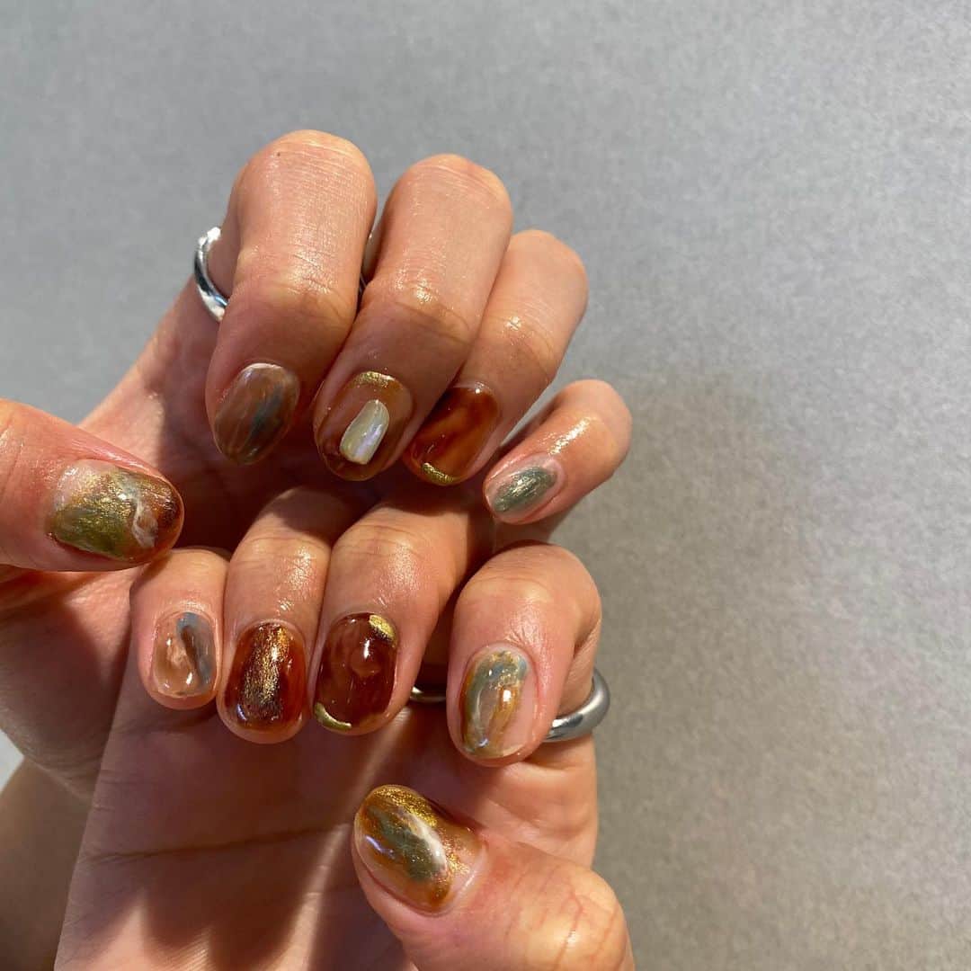 松本優さんのインスタグラム写真 - (松本優Instagram)「. そういえばネイル載せてなかったので @anne_mana.nail ❤️ . いつもありがとう🌸 . . #nail#ニュアンスネイル#ネイル#yunail💅🏾」4月9日 14時14分 - matsumoto_yu