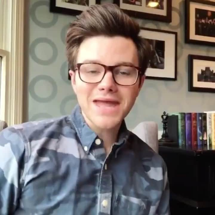 クリス・コルファーのインスタグラム：「4/4/20 @chriscolfer via twitter and IG Was thrilled to read “The Curvy Tree” for #SaveWithStories. Check out their Instagram for the full video. . . . . . . . . . . . . . . . . . . . .  #QOTD: None — Hi everyone! Sorry for lack of content :(. This whole at stay @ home order has been affecting my mental health and it’s also affecting my physical health so I deeply apologize for not posting in awhile. I’ve also been busy with schoolwork online too. Hope everyone is being safe and staying home and don’t forget to wash your hands for 20 seconds with hot/really warm water. Love you guys 💛. - - - #chriscolfer #stayathome #staysafe #thecurvytree #thelandofstories」