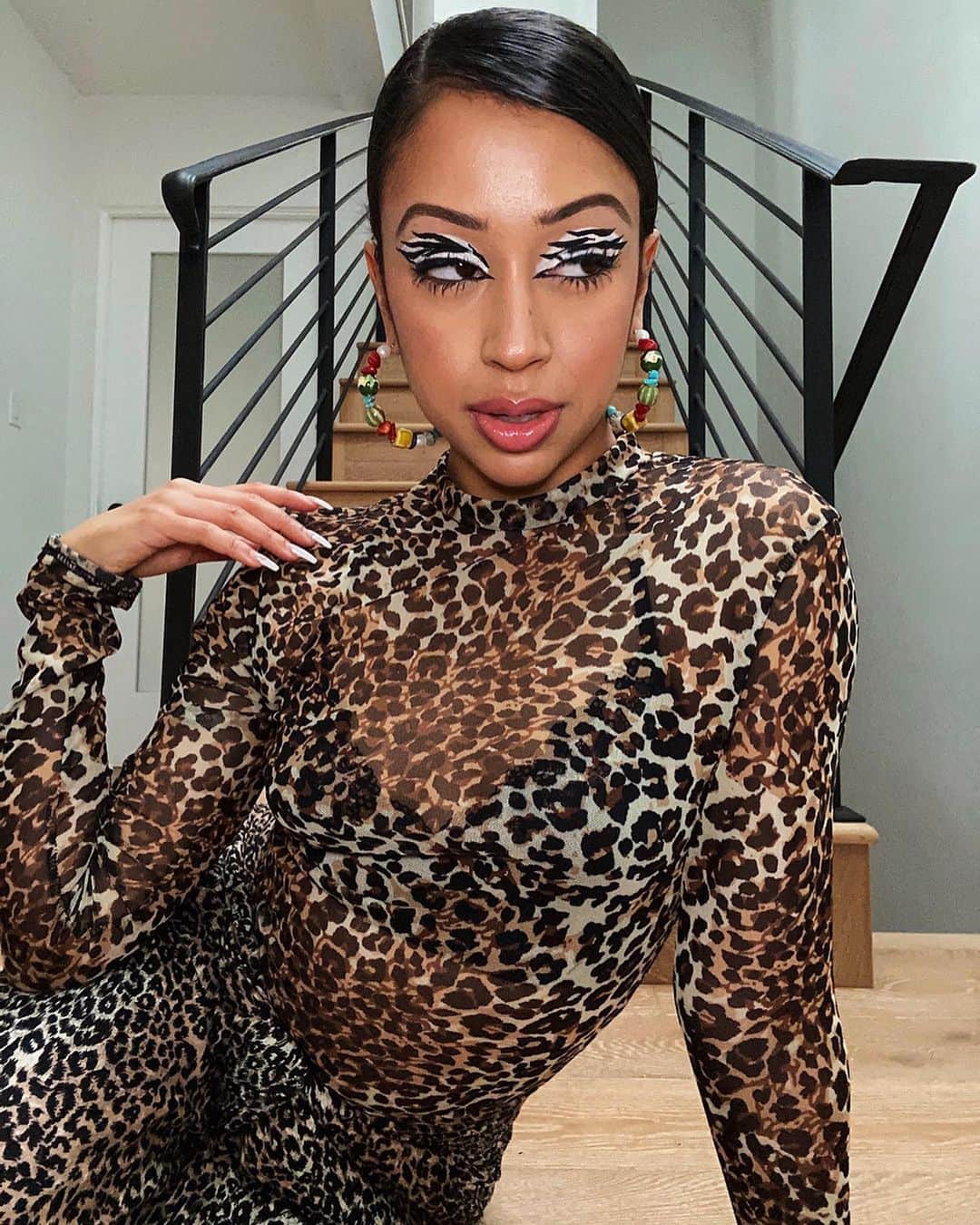 リザ・コッシーのインスタグラム：「zebra prints on a cheetah prince」