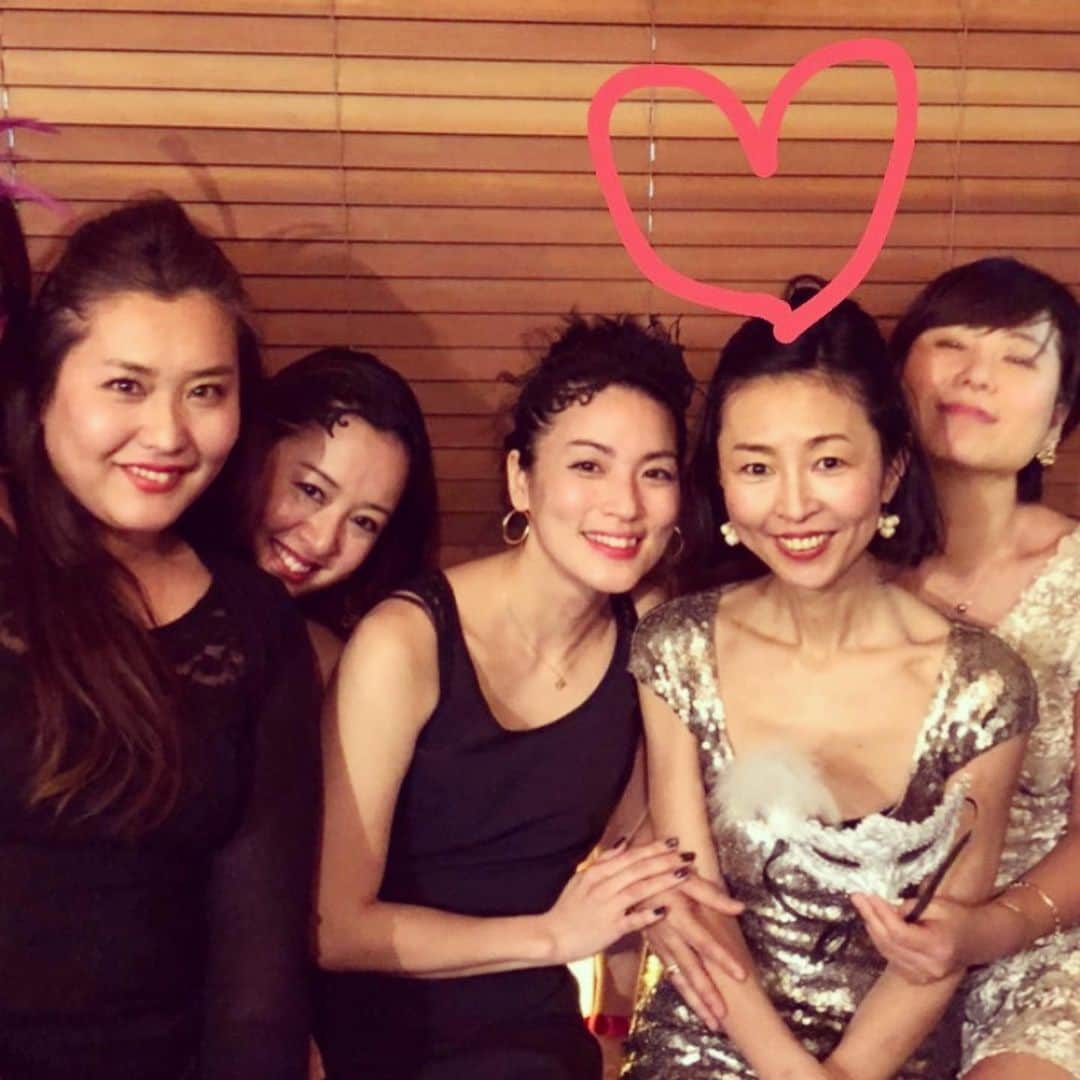 桃生亜希子のインスタグラム：「正直、まだ信じられない。 　これ全部、つい最近の写真だよ。 　20代で出会ってから、いつもずっとずっとパワフルで優しくて。 　今年は、もっといっぱいあそぼうって　約束してたのに。」