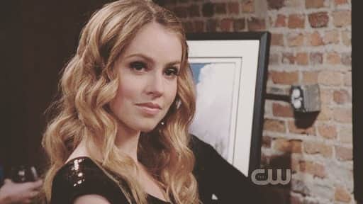のインスタグラム：「#TBT of #OTH  Is this Sara or Katie? • • • #lovebeingabaddie  #doesthatsaysomethinaboutme」