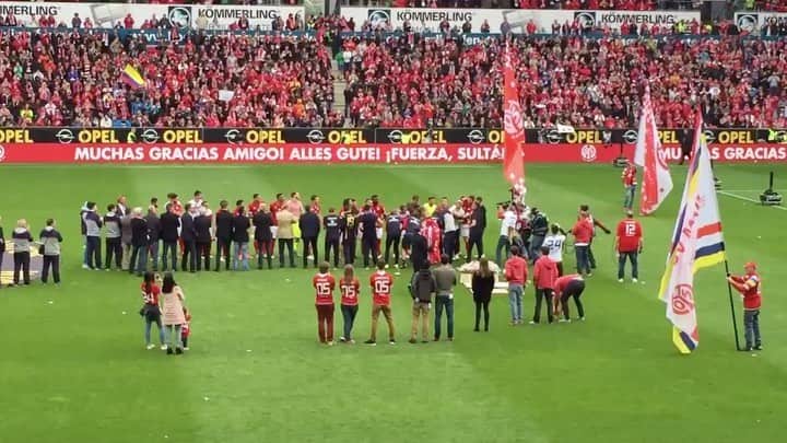 エルキン・ソトのインスタグラム：「#TBT Abschied @1fsvmainz05 vielen Dank. 🇩🇪💪🏼」