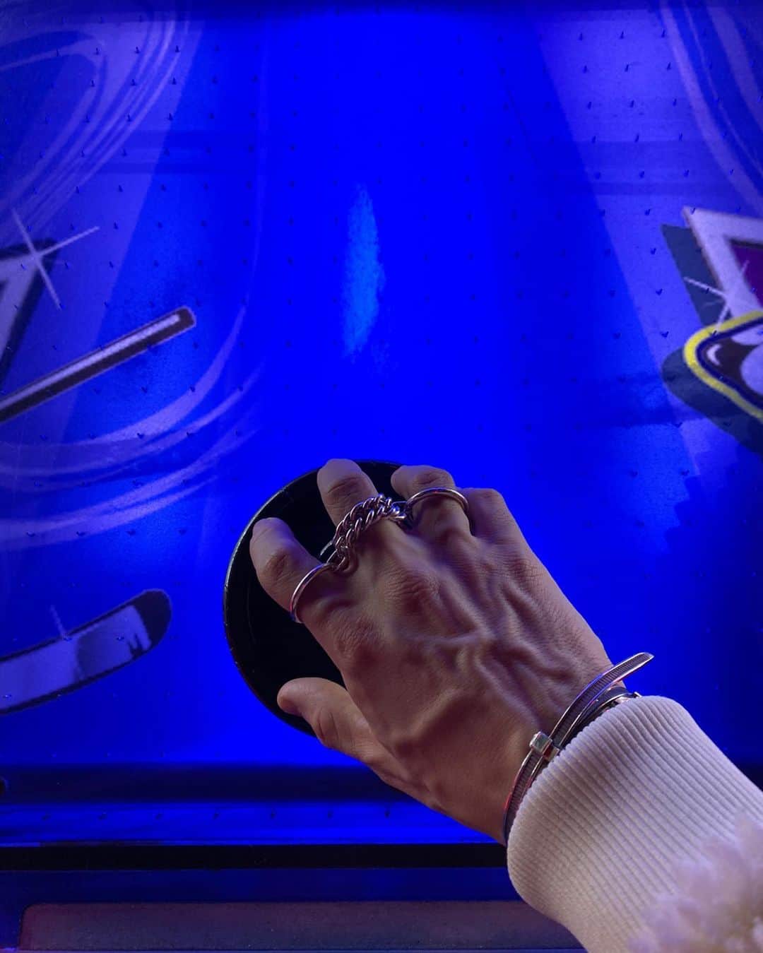 フェイスのインスタグラム：「post quarantine vibes 🔏」