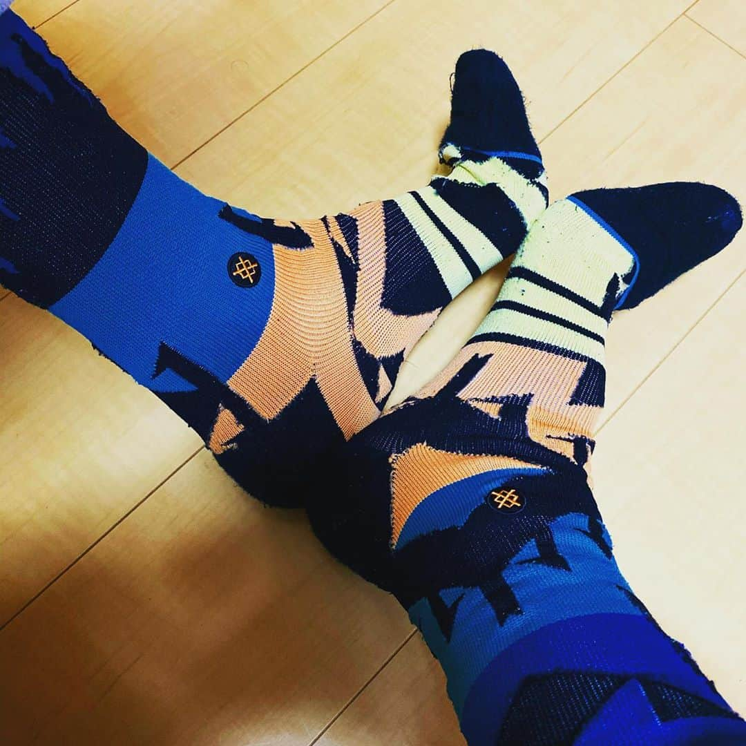 眞庭城聖さんのインスタグラム写真 - (眞庭城聖Instagram)「@stance_japan 今シーズン沢山のサポートありがとうございました‼️プレー面でもプライベート面でもすごくお世話になりました‼️やっぱカッケーっす🙌 #stance #stancesocks #socks #basketball #streetball #茨城ロボッツ #挑戦者 #underdog #27 #ありきたりはつまらない」4月9日 17時07分 - money_0527