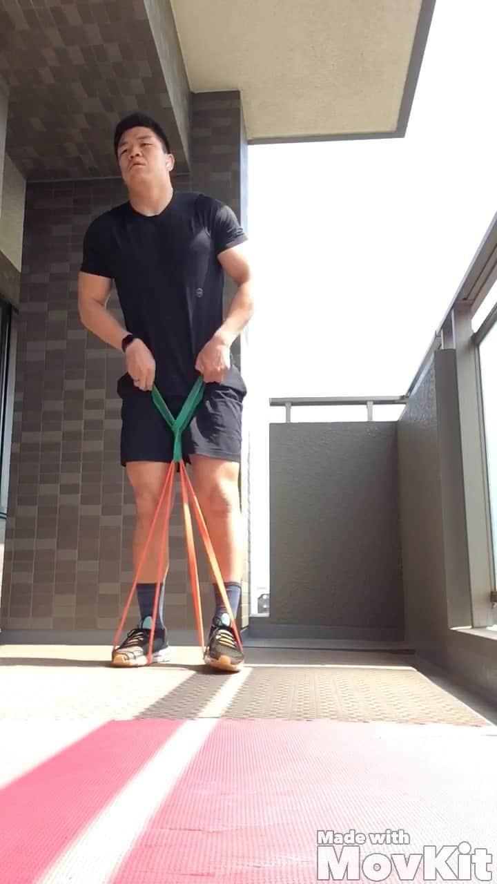 立川理道のインスタグラム：「@domeathletehouse のトレーナーとビデオ通話をしながら下半身のトレーニング！」