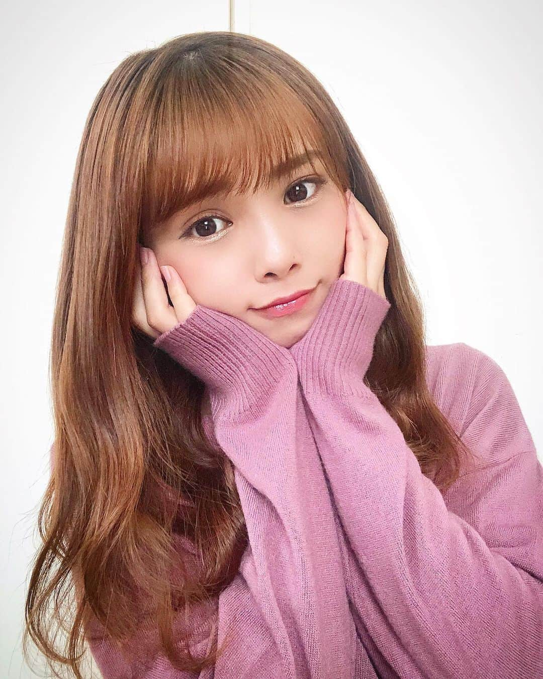 磯佳奈江さんのインスタグラム写真 - (磯佳奈江Instagram)「最近YouTube始めました🙈💓﻿ チャンネル登録してくれたら﻿ 泣いて喜びます。。🥺﻿ ﻿ 少しでもみんなを笑顔にできる お手伝いができたらなと思って﻿ おります😌💓﻿ ﻿ ﻿ URLは、インスタのプロフィールの﻿ ところに貼ってあります☺︎ ﻿ #YouTube #いそちゃんTV」4月9日 17時38分 - isochan89