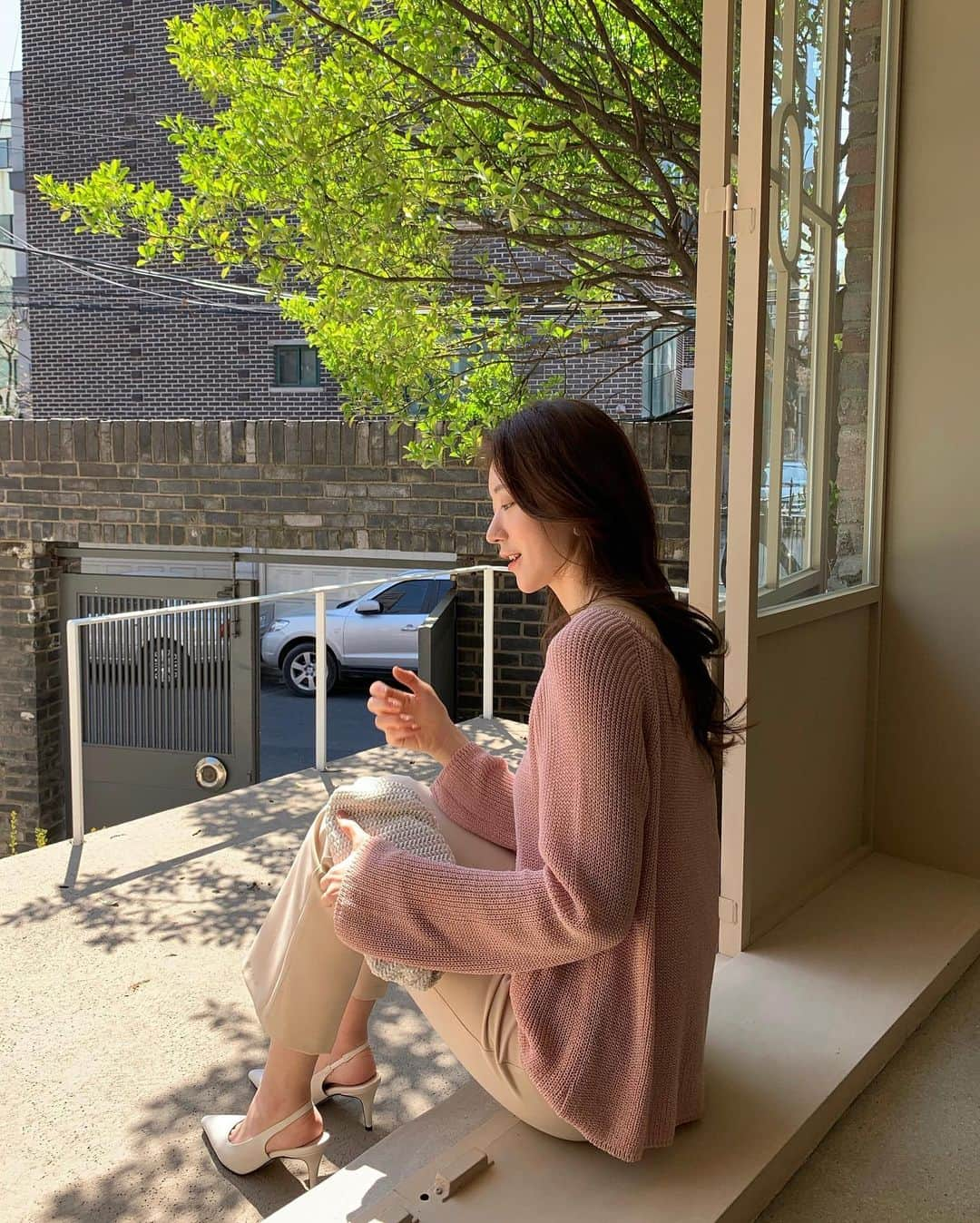 ユ・ヘジュさんのインスタグラム写真 - (ユ・ヘジュInstagram)「요즘 날씨 최고😍💛」4月9日 18時27分 - r_yuhyeju