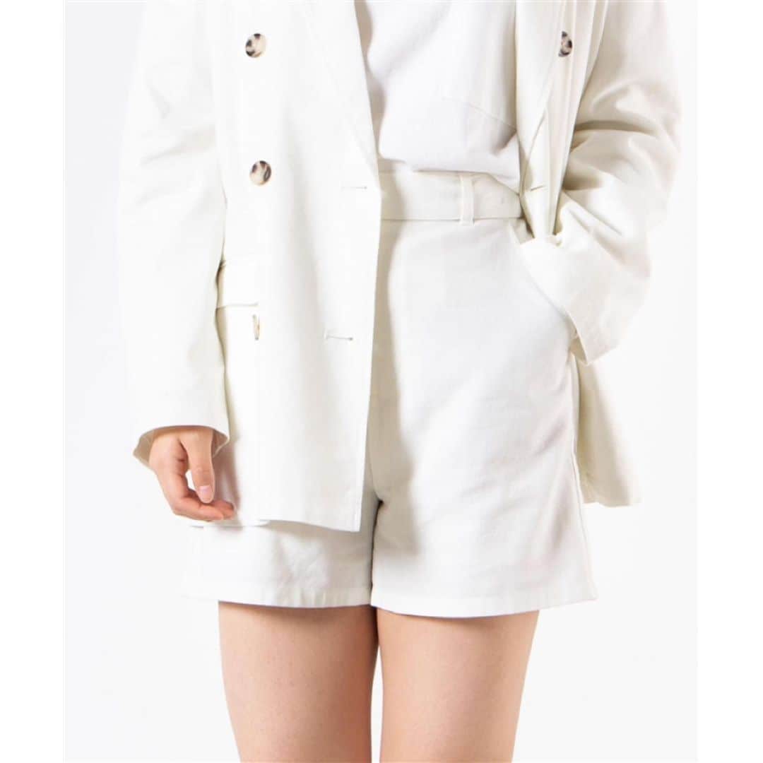 WEGOさんのインスタグラム写真 - (WEGOInstagram)「ㅤㅤㅤㅤㅤㅤㅤㅤㅤㅤㅤㅤㅤ ✔︎sheer shirt ¥2,999+taxㅤㅤㅤㅤㅤㅤㅤㅤㅤㅤㅤㅤㅤ size:F color:lightgray ✔︎laceup knit bustier ¥1,599+taxㅤㅤㅤㅤㅤㅤㅤㅤㅤㅤㅤㅤㅤ size:F color:white ✔︎linen blend culotte ¥1,999+taxㅤㅤㅤㅤㅤㅤㅤㅤㅤㅤㅤㅤㅤ size:F color:white ㅤㅤㅤㅤㅤㅤㅤㅤㅤㅤㅤㅤㅤ @yokota_mayuu  model:168cm ㅤㅤㅤㅤㅤㅤㅤㅤㅤㅤㅤㅤㅤ ㅤㅤㅤㅤㅤㅤㅤㅤㅤㅤㅤㅤㅤ ご好評につき期間延長！ WEGOオンラインストアリニューアル1周年を記念して オンライン限定で全品20%OFFセールを開催中！ (一部対象外商品あり) ㅤㅤㅤㅤㅤㅤㅤㅤㅤㅤㅤㅤㅤ また、今なら¥3,000(税込)以上ご購入で全品送料無料！ 4月15日(水)11:59までの期間限定となりますので ぜひこの機会にWEGOオンラインストアをご利用ください！ ㅤㅤㅤㅤㅤㅤㅤㅤㅤㅤㅤㅤㅤ オンラインストアはプロフィール欄よりチェック✔︎ ㅤㅤㅤㅤㅤㅤㅤㅤㅤㅤㅤㅤㅤ  #WEGO #ウィゴー #WEGOMagazine #spring #fashion #Newlife #シアー #シアーシャツ #リネン #キュロット #ladies #レディース #SALE #セール #プチプラ #stayhome」4月9日 18時53分 - wego_official