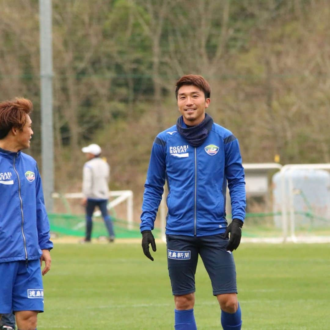 秋山拓也さんのインスタグラム写真 - (秋山拓也Instagram)「. 今できることを⚽️ コロナに負けるな！！ 手洗いうがいはしっかり👐 . #コロナに負けるな#徳島ヴォルティス」4月9日 19時06分 - takuya082633