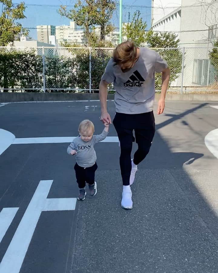 リアノン・ランゲラック（ミッチェル・ランゲラックの妻）のインスタグラム：「My baby is so smart 😩🥰🥰🥰 He just turned 18 months old this week!!! #proudmama #prouddaddy #babyboy」