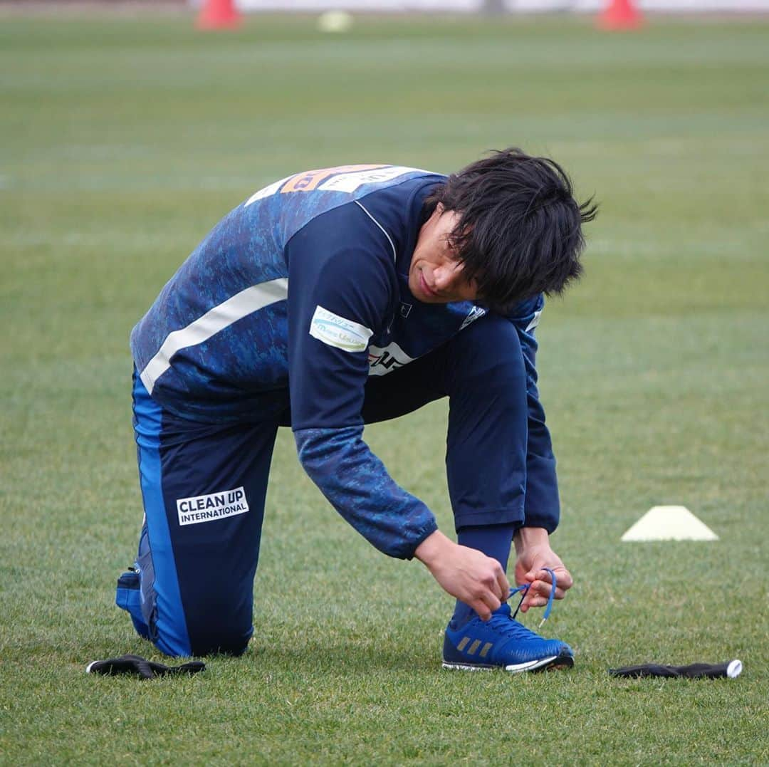 横浜FCさんのインスタグラム写真 - (横浜FCInstagram)「- 広報'sアルバムからPick Up!!📷 - #yokohamafc #横浜FC #RECORDTHEBLUE #マギーニョ #皆川佑介 #星キョーワァン #斉藤光毅 #志知孝明 #熊川翔 #手塚康平 #カルフィンヨンアピン #瀬古樹 #中村俊輔 #齋藤功佑 #松浦拓弥」4月9日 20時22分 - yokohamafc_official