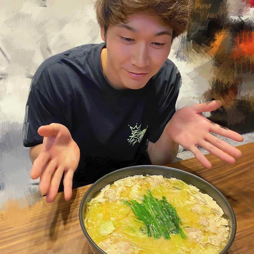 のインスタグラム：「今日はもつ鍋😁 田しゅう(@motsunabe_tashu )のもつ鍋を家で作りました🔥 こんな時期でなかなか外に出れないので田しゅうのもつ鍋を通販で頼みました😊 味もお店で食べるの同じでとても美味しいです🔥 是非頼んでみて下さいね😁 #もつ鍋 #田しゅう #通販 #美味しい」