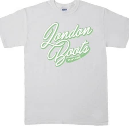田村淳さんのインスタグラム写真 - (田村淳Instagram)「株式会社LONDONBOOTS Tシャツ作りました。 配送担当の亮さんが 宛名書きをします、(氏名のみ) ロンドンブーツのサインも添えて 配送致します。  新型コロナの影響でなかなかショッピングできないだろうから…せめてネットショッピングを楽しんでください。  BASEでショップやってます。 https://lonbooinc.thebase.in/  プロフィールからもショップに飛べます。、」4月9日 21時57分 - atsushilb