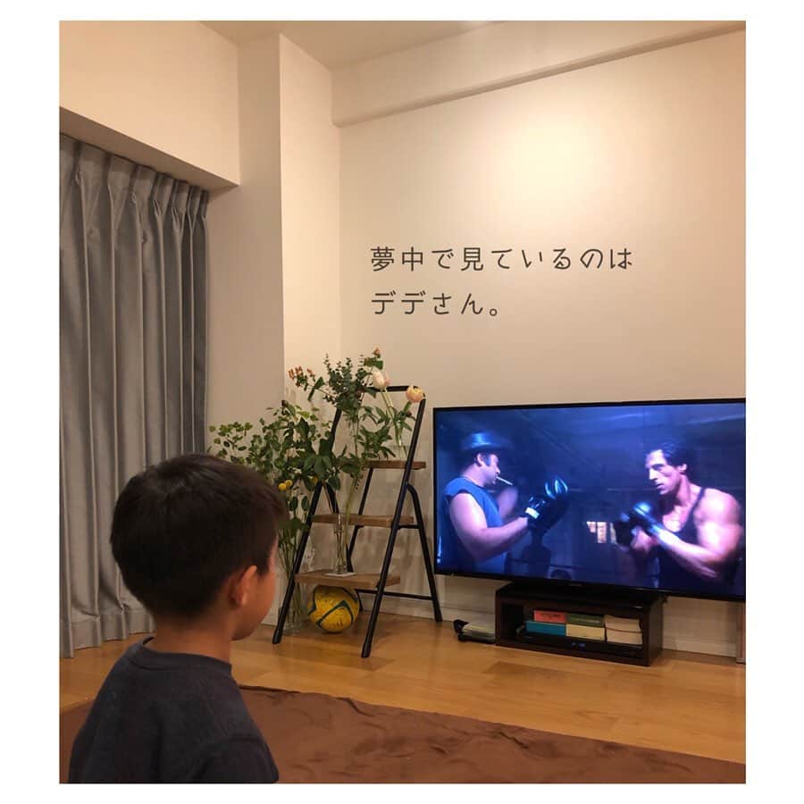 笹峯愛さんのインスタグラム写真 - (笹峯愛Instagram)「親の影響って大きいですね。  サッカーにボクシング。  父の好きなこと 息子も好き。」4月9日 22時27分 - mineco.m