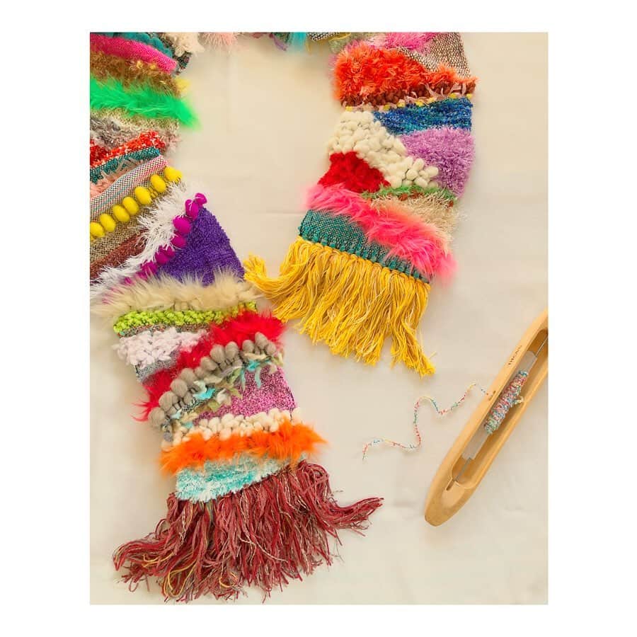 森千波さんのインスタグラム写真 - (森千波Instagram)「#stole 180cm . . . #1000weave#weaving#yarn#handmade#knit#wool#cotton#rainbow#colorful#織物#ストール#オーダー」4月10日 9時33分 - 1000wave