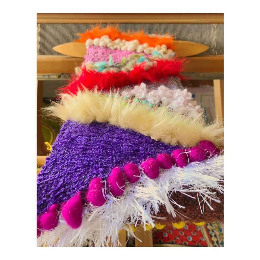 森千波さんのインスタグラム写真 - (森千波Instagram)「#stole 180cm . . . #1000weave#weaving#yarn#handmade#knit#wool#cotton#rainbow#colorful#織物#ストール#オーダー」4月10日 9時33分 - 1000wave