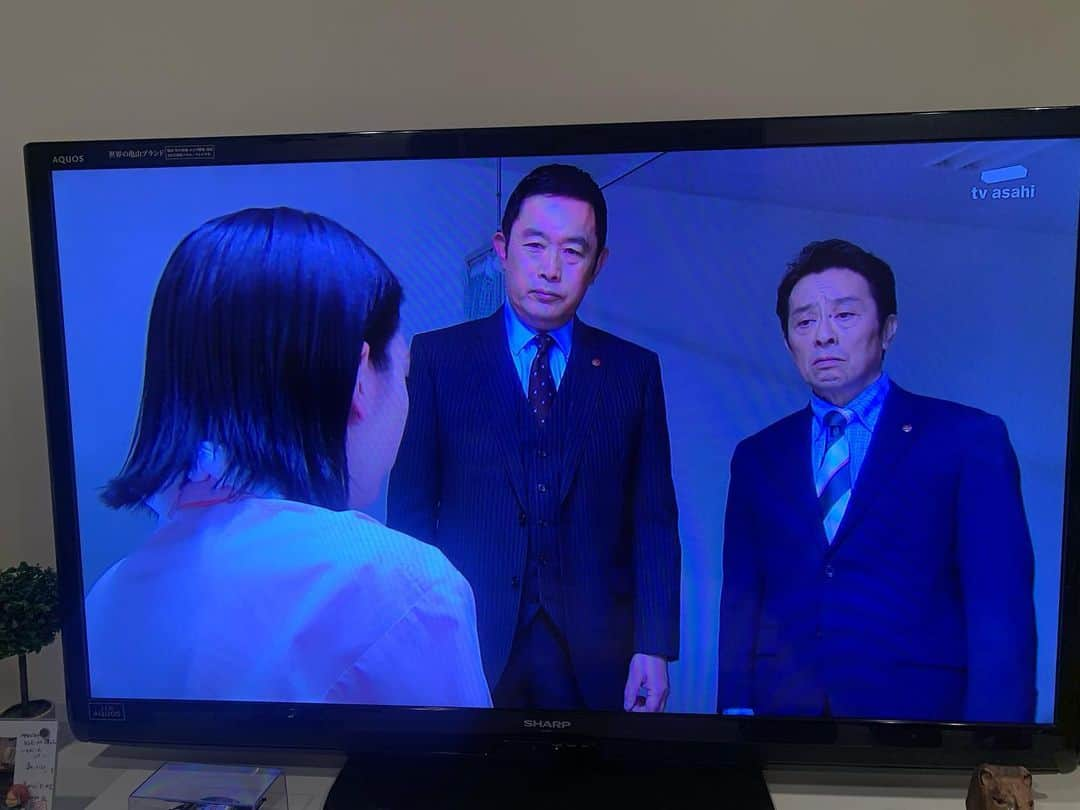 丸山桂里奈さんのインスタグラム写真 - (丸山桂里奈Instagram)「警視庁捜査一課長が最高すぎて、ずっと見ていられる🖐メンバー変わりましたが、やはり懐かしさもあり新しさもあり、とにかくまた早く見たい😭🙏 内藤剛志さんの一課長と、金田明夫さんとの関係性がだいすき。あとは塙さんの空気感もすきだし、もーめちゃ語りたい🕺 テレビの力、ドラマの力てすごいなー。なんか、心臓を素手で鷲掴みされた感覚です📺 来週も楽しみぃ🙋‍♀️🙋‍♀️🙋‍♀️ #警視庁一課長 #テレビ朝日 #来週まで待ちきれない #一課長ぅ #笹川さんもすき #斉藤由貴さんもすき #いやみんなすきだ #ビビもすきー #癒されるー #よし寝よう #元気でた #大福食べよう #いい意味で #インスタバエ」4月10日 1時14分 - karinamaruyama